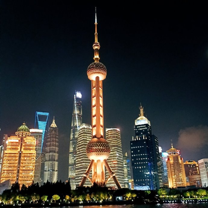 璀璨东方明珠,上海都会生活全景