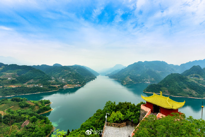 荆楚大地,梦想绽放,奋斗交响