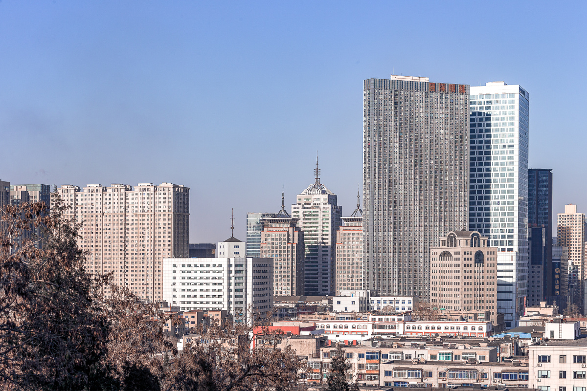 鞍山之光，高科技引领未来，体验科技魅力改变生活